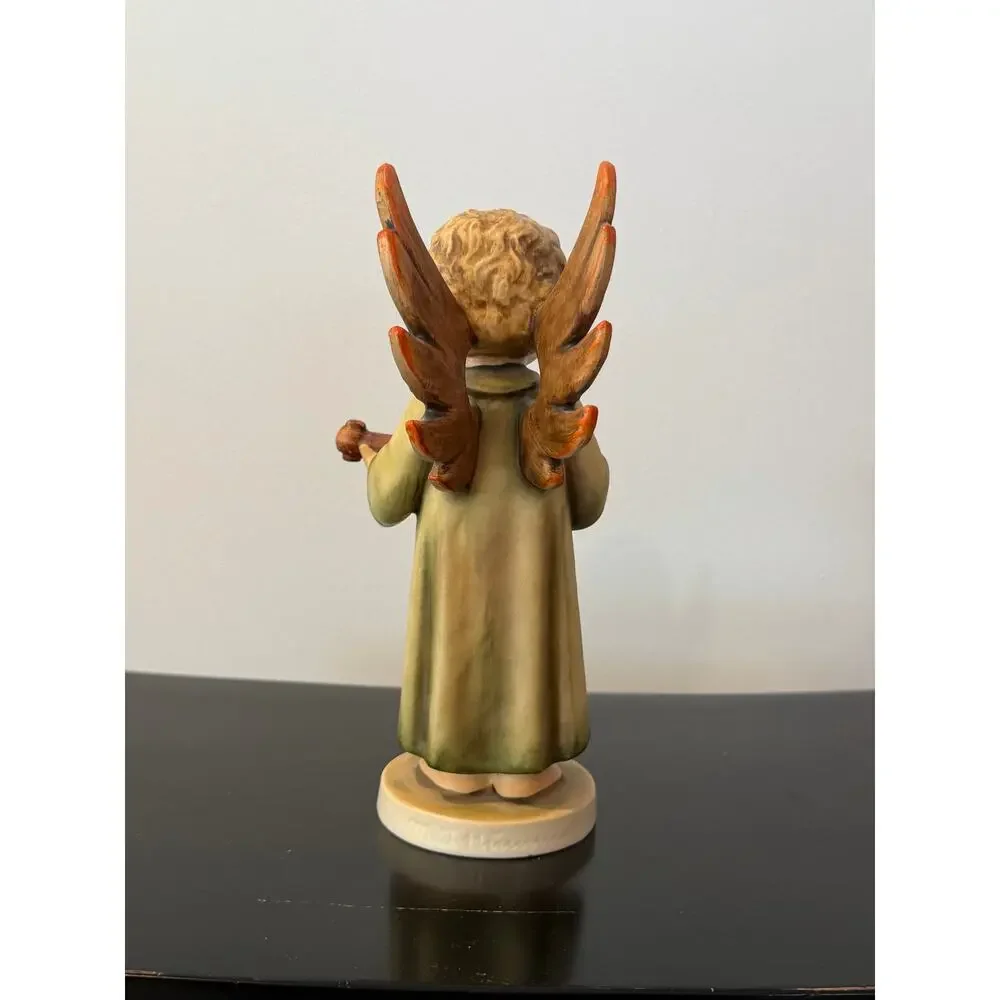 Hummel Festival Harmony Figurine 172/0 Angel, Mandolin, Bird 7 3/4